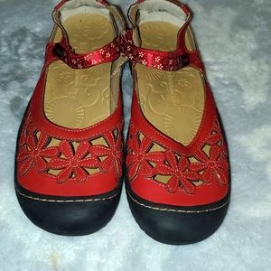 Jbu red adventure all terra traction size 9.5